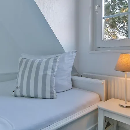 Nelle 1 Stock Apartment Wenningstedt-Braderup Exterior photo
